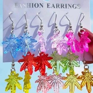 8 pairs maple decor earings